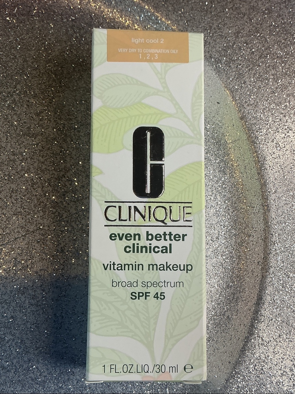 Clinique Even Better Clinical Vitamin Makeup SPF 45 - Light Cool 2 (Light Beige)